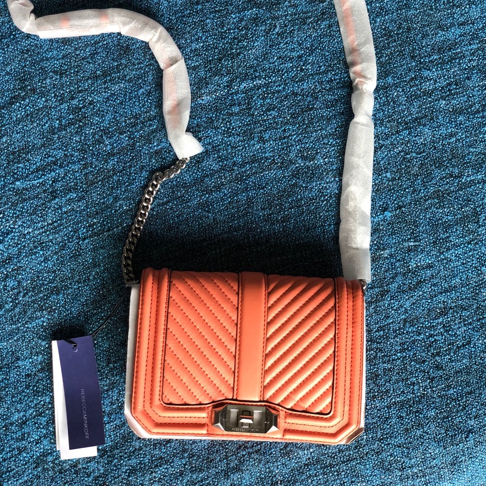 BRAND NEW Rebecca Chevron Quilted Love Crossbody